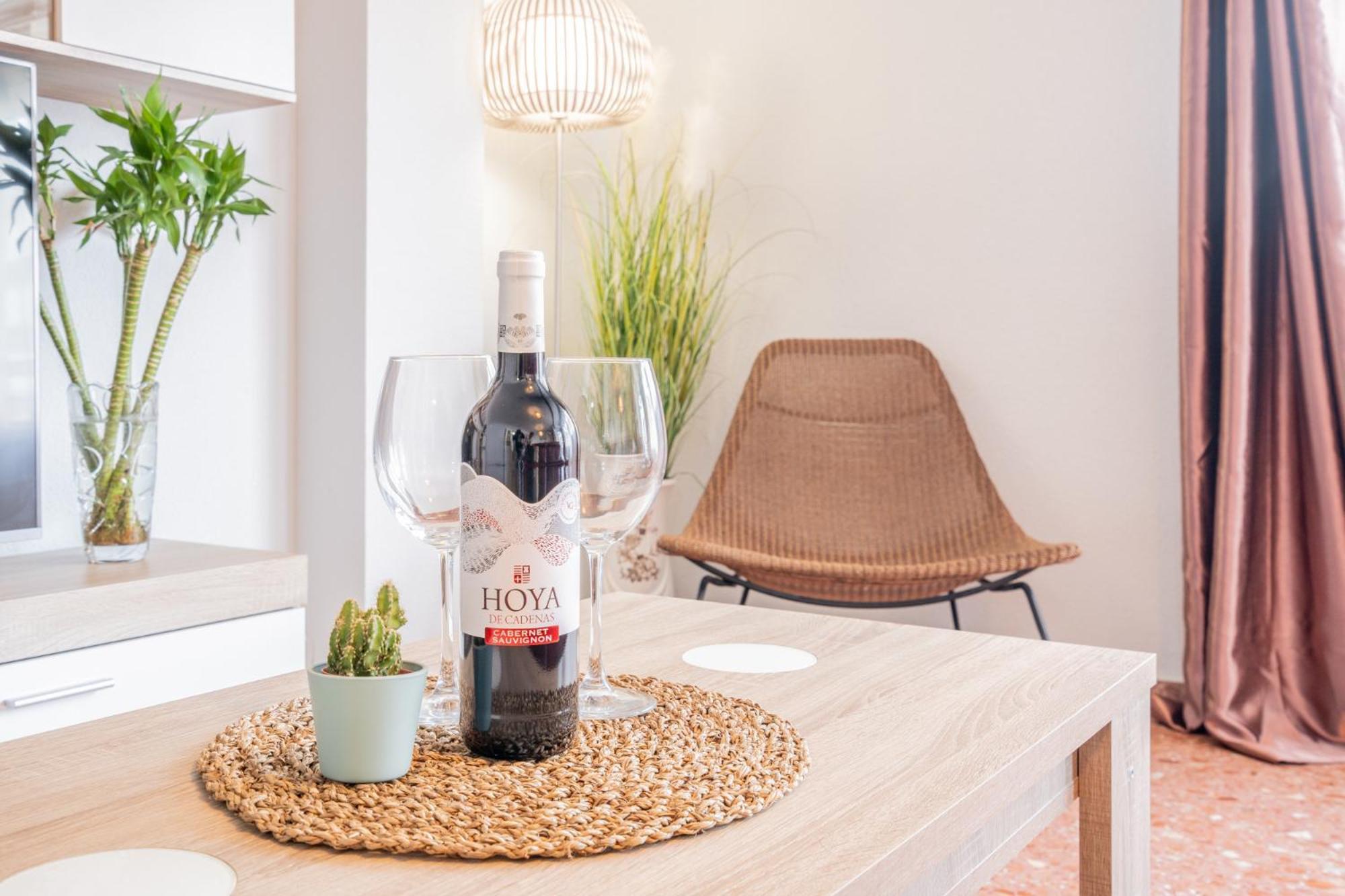 Apartamento Familiar En Avenida Del Puerto Walencja Zewnętrze zdjęcie