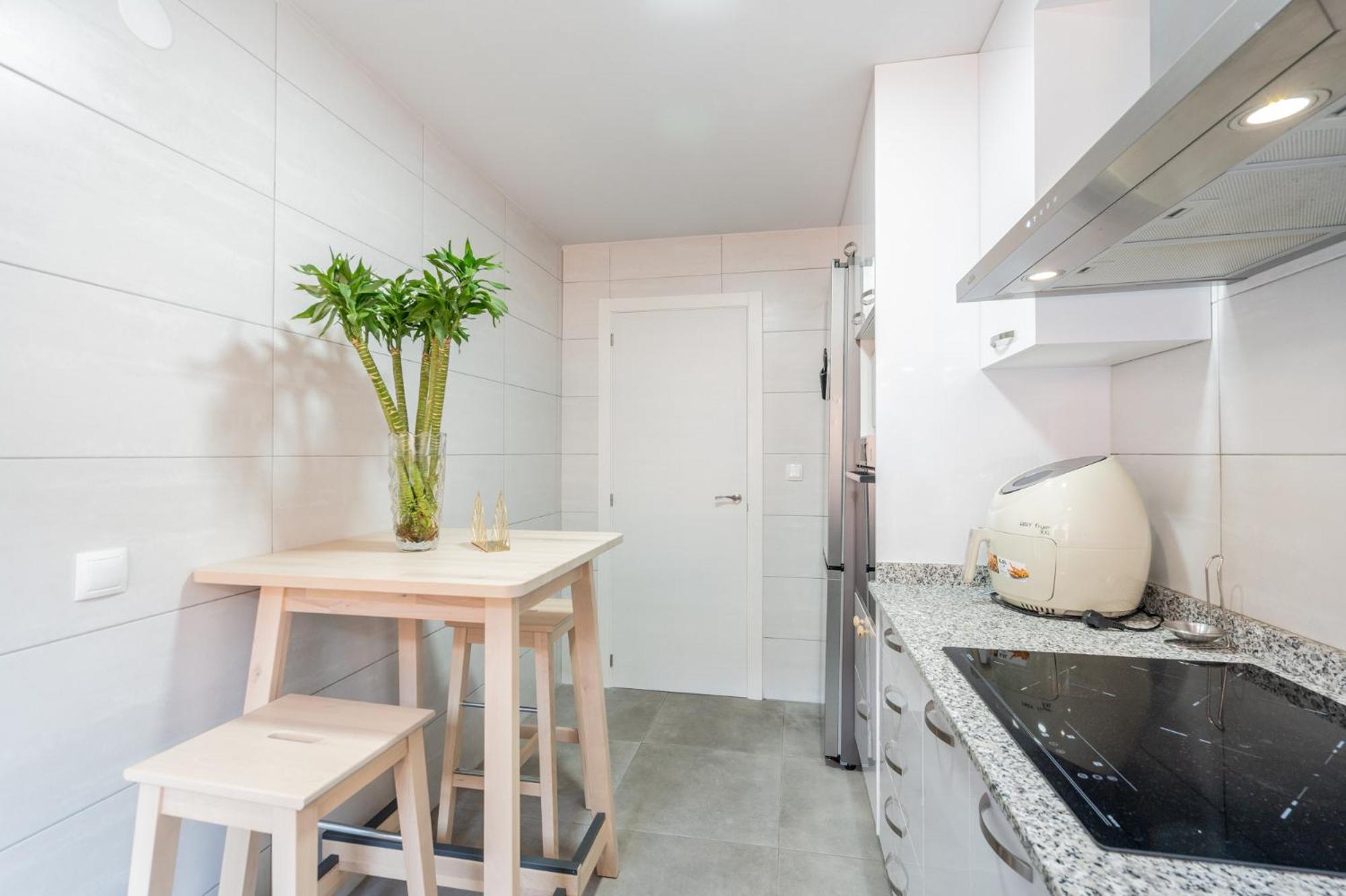 Apartamento Familiar En Avenida Del Puerto Walencja Zewnętrze zdjęcie