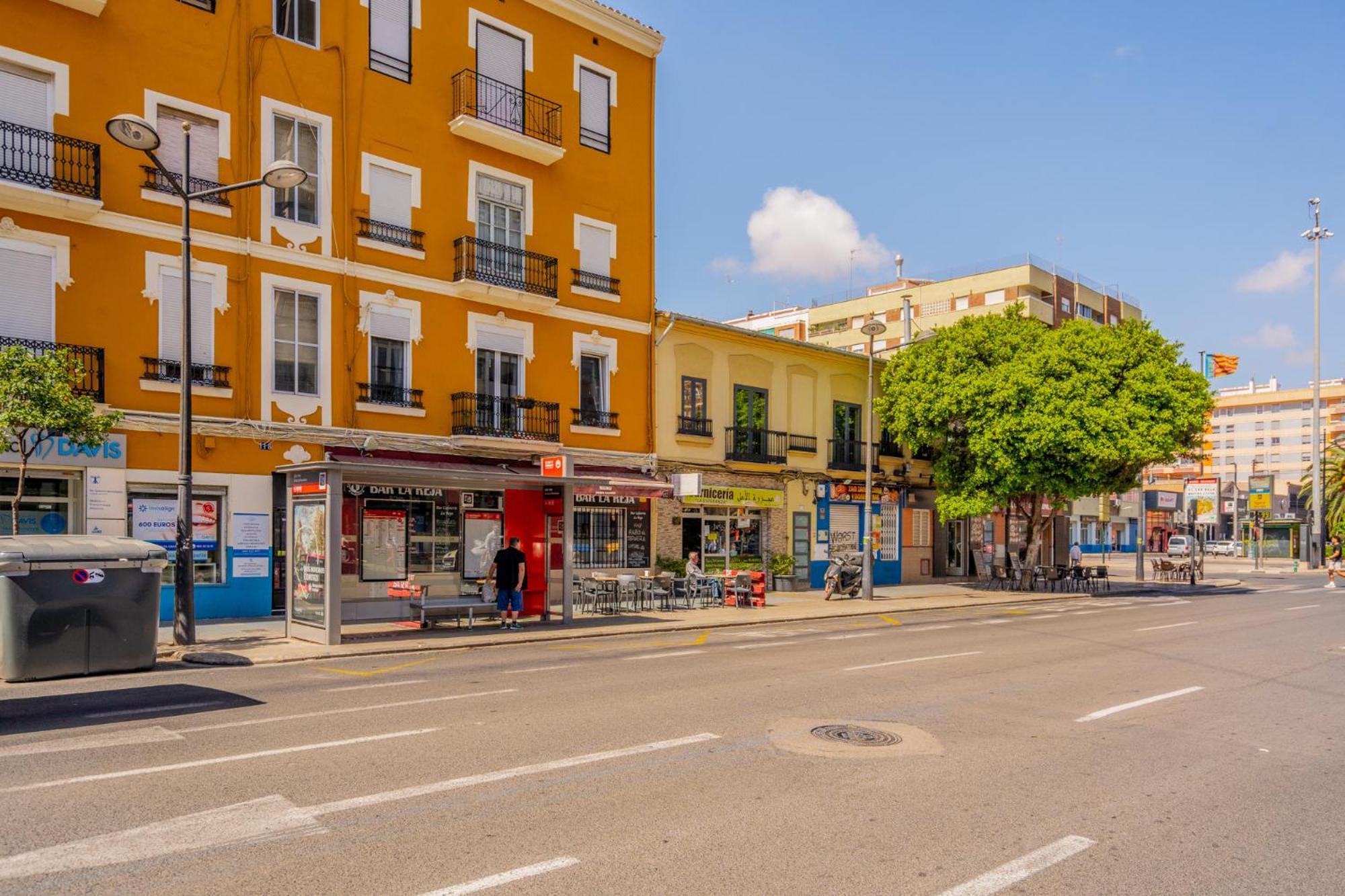 Apartamento Familiar En Avenida Del Puerto Walencja Zewnętrze zdjęcie